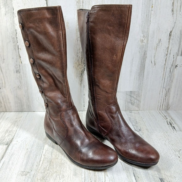 Born Shoes Brown Leather Knee-High Riding Boots Button Detail #1471 - Picture 5 of 15